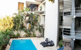 Hotel Rs Suites